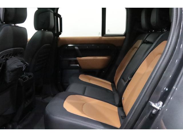 ディフェンダー 110X-ダイナミックHSE D300 電動サステップ/パノラマサンル-フ/JAMES BAROUDオ-ニング/BLACK RHINO20AW/HSX/ヒッチメンバ-/FRONT RUNNERカッティングボ-ド/ル-フラック/マッドフラップ(18枚目)