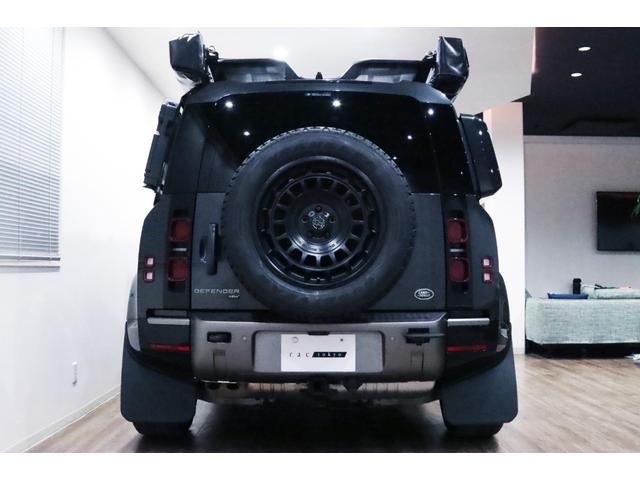 ディフェンダー 110X-ダイナミックHSE D300 電動サステップ/パノラマサンル-フ/JAMES BAROUDオ-ニング/BLACK RHINO20AW/HSX/ヒッチメンバ-/FRONT RUNNERカッティングボ-ド/ル-フラック/マッドフラップ(40枚目)