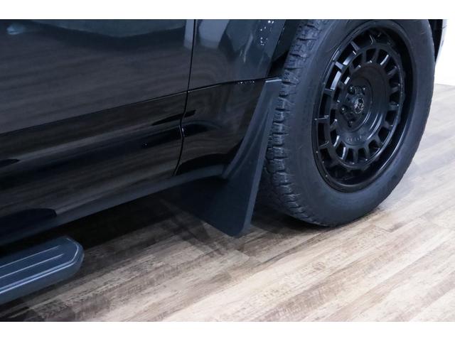 ディフェンダー 110X-ダイナミックHSE D300 電動サステップ/パノラマサンル-フ/JAMES BAROUDオ-ニング/BLACK RHINO20AW/HSX/ヒッチメンバ-/FRONT RUNNERカッティングボ-ド/ル-フラック/マッドフラップ(55枚目)