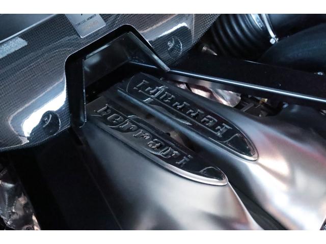 ２９６ＧＴＢ アセットフィオラノパッケージ　ＡＳＳＥＴＴＯ　ＦＩＯＲＡＮＯ／カ－ボンファイバ－エンジンカバ－・リヤディフュ－ザ－・アンダ－カバ－・キ－・ホイ－ルキャップ・インストゥルメンタルクラスタ－・アッパ－トンネル・ＬＥＤ付ステアリング／（31枚目）