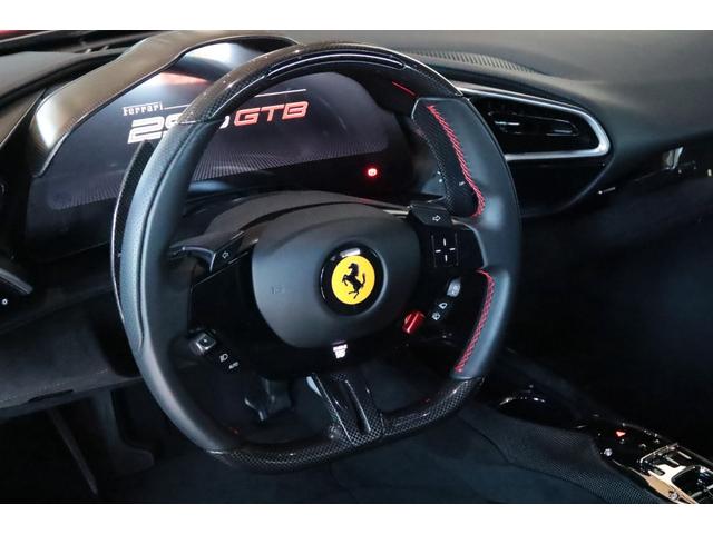 ２９６ＧＴＢ アセットフィオラノパッケージ　ＡＳＳＥＴＴＯ　ＦＩＯＲＡＮＯ／カ－ボンファイバ－エンジンカバ－・リヤディフュ－ザ－・アンダ－カバ－・キ－・ホイ－ルキャップ・インストゥルメンタルクラスタ－・アッパ－トンネル・ＬＥＤ付ステアリング／（36枚目）