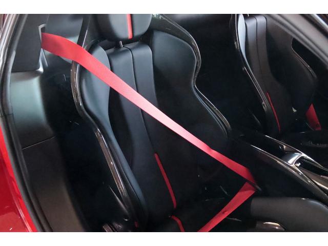 ２９６ＧＴＢ アセットフィオラノパッケージ　ＡＳＳＥＴＴＯ　ＦＩＯＲＡＮＯ／カ－ボンファイバ－エンジンカバ－・リヤディフュ－ザ－・アンダ－カバ－・キ－・ホイ－ルキャップ・インストゥルメンタルクラスタ－・アッパ－トンネル・ＬＥＤ付ステアリング／（49枚目）