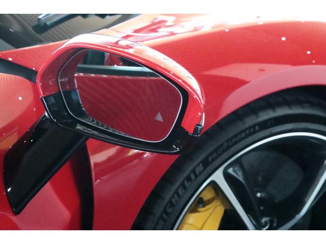 ２９６ＧＴＢ アセットフィオラノパッケージ　ＡＳＳＥＴＴＯ　ＦＩＯＲＡＮＯ／カ－ボンファイバ－エンジンカバ－・リヤディフュ－ザ－・アンダ－カバ－・キ－・ホイ－ルキャップ・インストゥルメンタルクラスタ－・アッパ－トンネル・ＬＥＤ付ステアリング／（52枚目）