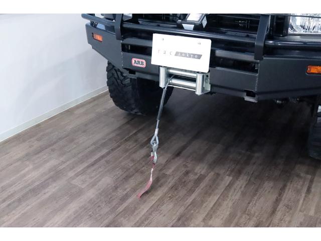 ランドクルーザー70 ピックアップ 30周年記念モデル/5MT/1GR/ARB/コマ-シャルバンパ-/ル-フラック/サイドレ-ル/プロテクションサイドステップ/幌/デフロック/サファリシュノ-ケル/WARNウィンチ/IPFライトバ-/(9枚目)