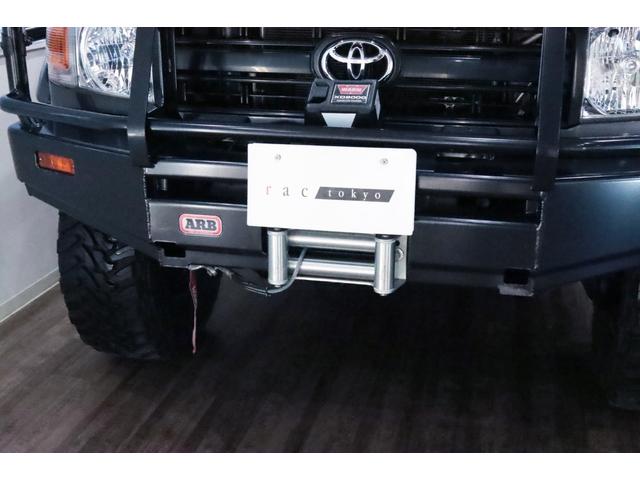 ランドクルーザー70 ピックアップ 30周年記念モデル/5MT/1GR/ARB/コマ-シャルバンパ-/ル-フラック/サイドレ-ル/プロテクションサイドステップ/幌/デフロック/サファリシュノ-ケル/WARNウィンチ/IPFライトバ-/(35枚目)