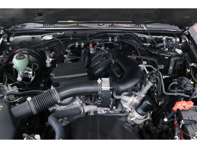 ランドクルーザー70 ピックアップ 30周年記念モデル/5MT/1GR/ARB/コマ-シャルバンパ-/ル-フラック/サイドレ-ル/プロテクションサイドステップ/幌/デフロック/サファリシュノ-ケル/WARNウィンチ/IPFライトバ-/(37枚目)