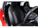 正規ディーラー車 BMW MINI ジョンクーパーワークス3ドア 右ハンドル チリレッド/ダイナミカ・クロス・コンビネーション(カーボンブラック)シート