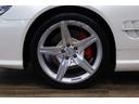 AMGスポーツパッケージ専用19インチのアルミホイールは、目立つヨゴレや歪みもなく良い状態です!!