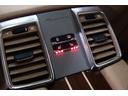 ４Ｓ　スポーツクロノパッケ－ジ／ＳＲ／スポエキ／ソフトクロ－ズ／ＯＰ色／電動ＳＲ／ＢＯＳＥ／Ｅ＆Ｄ／２０ＡＷ／ＰＤＬＳ／前後シ－トＨ／ベンチレ－タ－／レッドメ－タ－／ＬＣＷ／ステアリングＨ／３６０度カメラ（53枚目）