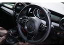 クーパーＳ　６０イヤーズエディション　専用装備／１オ－ナ－／ＭＩＮＩ誕生６０周年記念／１オーナー／レーシンググリーン／レザーラウンジダークマロン／カメラ＆パーキングアシストパッケージ／ドライビングモード／ペッパーパッケージ／シートヒータ－（39枚目）