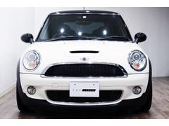 ＭＩＮＩ クーパーＳ　６速マニュアル　後期エンジン　ブラックル−フ　ドアミラ−カバ− 9572479A30250424W004 4