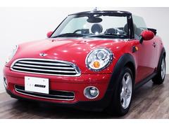 ＭＩＮＩ クーパー　コンバーチブル　ブラックレザ−　シ−トヒ−タ−　１６インチアルミ 9572479A30250619W002 2