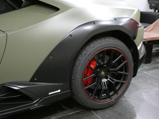 ウラカン ステラート　ＬＰ６１０－４　世界限定１４９９台　ＯＰ６４１　走行９５ｋｍ　ＯＰ６４１　プロテクションフィルム　３年メンテナンスＰＫＧ加入　マットブラック鍛造１９ＡＷ　リアカメラ　アルカンターラダッシュ／ルーフ／ステアリング　カーボンスポーツシート（20枚目）