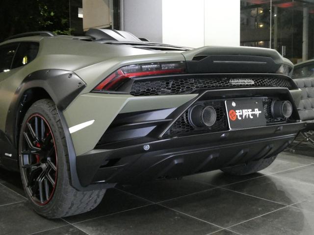 ウラカン ステラート　ＬＰ６１０－４　世界限定１４９９台　ＯＰ６４１　走行９５ｋｍ　ＯＰ６４１　プロテクションフィルム　３年メンテナンスＰＫＧ加入　マットブラック鍛造１９ＡＷ　リアカメラ　アルカンターラダッシュ／ルーフ／ステアリング　カーボンスポーツシート（26枚目）