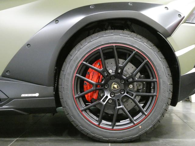 ウラカン ステラート　ＬＰ６１０－４　世界限定１４９９台　ＯＰ６４１　走行９５ｋｍ　ＯＰ６４１　プロテクションフィルム　３年メンテナンスＰＫＧ加入　マットブラック鍛造１９ＡＷ　リアカメラ　アルカンターラダッシュ／ルーフ／ステアリング　カーボンスポーツシート（38枚目）