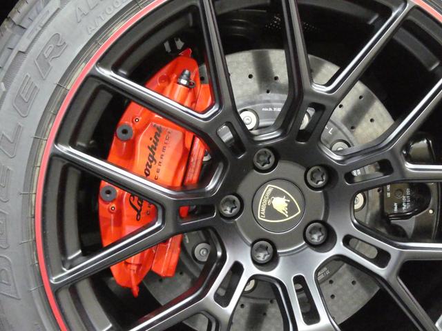 ウラカン ステラート　ＬＰ６１０－４　世界限定１４９９台　ＯＰ６４１　走行９５ｋｍ　ＯＰ６４１　プロテクションフィルム　３年メンテナンスＰＫＧ加入　マットブラック鍛造１９ＡＷ　リアカメラ　アルカンターラダッシュ／ルーフ／ステアリング　カーボンスポーツシート（39枚目）
