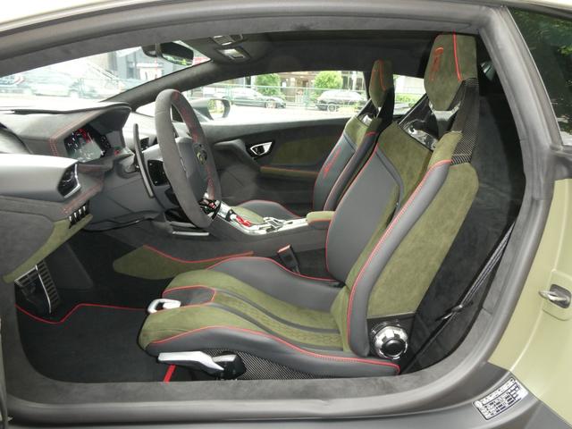 ウラカン ステラート　ＬＰ６１０－４　世界限定１４９９台　ＯＰ６４１　走行９５ｋｍ　ＯＰ６４１　プロテクションフィルム　３年メンテナンスＰＫＧ加入　マットブラック鍛造１９ＡＷ　リアカメラ　アルカンターラダッシュ／ルーフ／ステアリング　カーボンスポーツシート（42枚目）