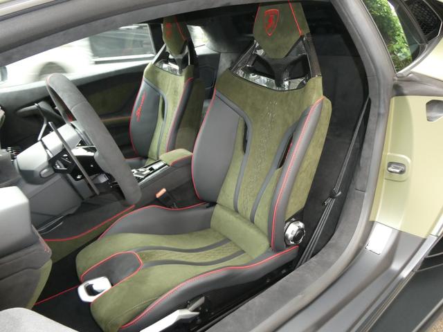 ウラカン ステラート　ＬＰ６１０－４　世界限定１４９９台　ＯＰ６４１　走行９５ｋｍ　ＯＰ６４１　プロテクションフィルム　３年メンテナンスＰＫＧ加入　マットブラック鍛造１９ＡＷ　リアカメラ　アルカンターラダッシュ／ルーフ／ステアリング　カーボンスポーツシート（43枚目）