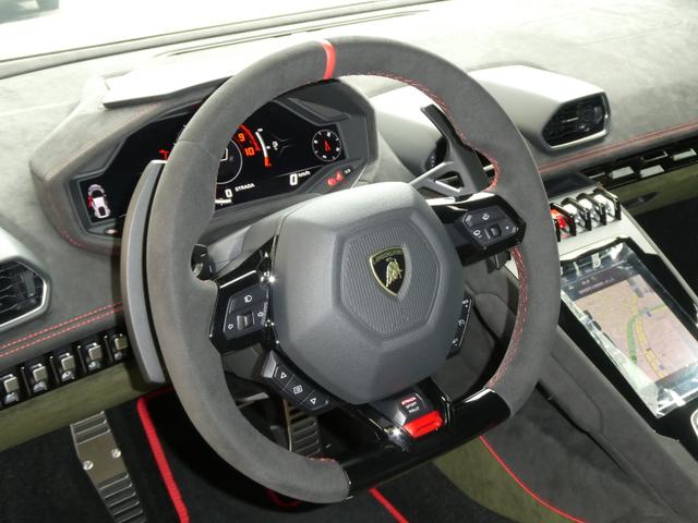 ウラカン ステラート　ＬＰ６１０－４　世界限定１４９９台　ＯＰ６４１　走行９５ｋｍ　ＯＰ６４１　プロテクションフィルム　３年メンテナンスＰＫＧ加入　マットブラック鍛造１９ＡＷ　リアカメラ　アルカンターラダッシュ／ルーフ／ステアリング　カーボンスポーツシート（56枚目）