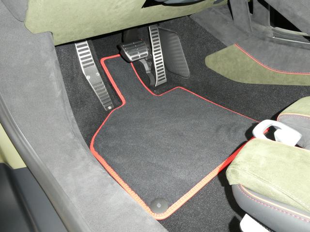 ウラカン ステラート　ＬＰ６１０－４　世界限定１４９９台　ＯＰ６４１　走行９５ｋｍ　ＯＰ６４１　プロテクションフィルム　３年メンテナンスＰＫＧ加入　マットブラック鍛造１９ＡＷ　リアカメラ　アルカンターラダッシュ／ルーフ／ステアリング　カーボンスポーツシート（63枚目）