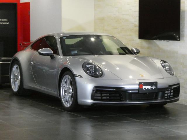 ９１１ ９１１カレラ　ＰＣアプルーブド保証２０２６年４月　スポーツエグゾースト　スポーツクロノＰＫＧ　マットカーボンインテリアＰＫＧ　ＧＴスポーツステアリング　ポルシェクレストエンボスヘッドレスト　毎年ＰＣ正規Ｄ記録簿５枚　禁煙車（3枚目）