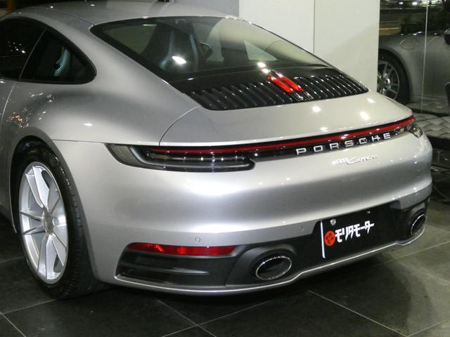 ９１１ ９１１カレラ　ＰＣアプルーブド保証２０２６年４月　スポーツエグゾースト　スポーツクロノＰＫＧ　マットカーボンインテリアＰＫＧ　ＧＴスポーツステアリング　ポルシェクレストエンボスヘッドレスト　毎年ＰＣ正規Ｄ記録簿５枚　禁煙車（21枚目）