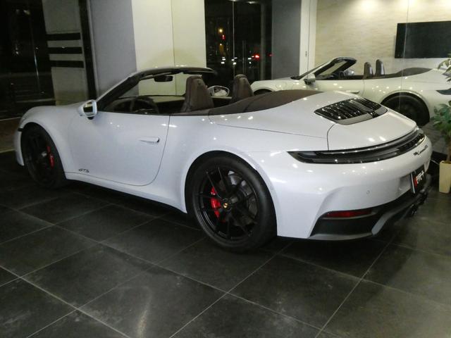 ９１１ ９１１カレラＧＴＳ　カブリオレ　走行９５ｋｍ　左Ｈ　屋内保管　禁煙車　１４ｗａｙスポーツシート　ＨＤマトリックスＬＥＤライト（ティンテッド）　ＰＡＳＭ　ＢＯＳＥサラウンドサウンドシステム　ポルシェクレストエンボスヘッドレスト（7枚目）