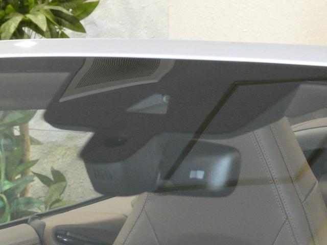 ９１１ ９１１カレラＧＴＳ　カブリオレ　走行９５ｋｍ　左Ｈ　屋内保管　禁煙車　１４ｗａｙスポーツシート　ＨＤマトリックスＬＥＤライト（ティンテッド）　ＰＡＳＭ　ＢＯＳＥサラウンドサウンドシステム　ポルシェクレストエンボスヘッドレスト（18枚目）