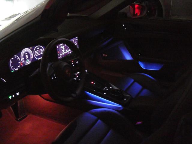 ９１１ ９１１カレラＧＴＳ　カブリオレ　走行９５ｋｍ　左Ｈ　屋内保管　禁煙車　１４ｗａｙスポーツシート　ＨＤマトリックスＬＥＤライト（ティンテッド）　ＰＡＳＭ　ＢＯＳＥサラウンドサウンドシステム　ポルシェクレストエンボスヘッドレスト（80枚目）