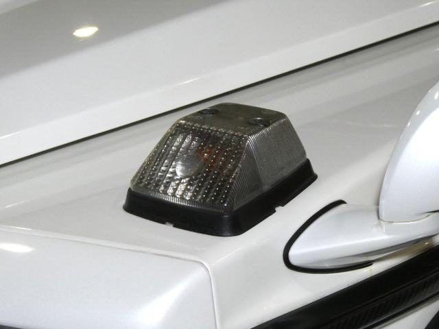 Ｇクラス Ｇ６３　最終モデル　右ハンドル　走行１．５万ｋｍ　毎年全ＭＢ席ディーラー記録簿７枚保管　ｄｅｓｉｇｎｏエクスクルーシブインテリアＰＫＧ　ミスティックホワイト　ＡｐｐｌｅＣａｒＰｌａｙ／ＡｎｄｒｏｉｄＡｕｔｏ対応後期型８インチナビ　屋内保管禁煙車両（12枚目）