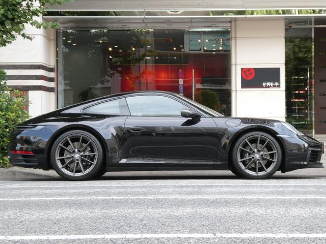 ９１１ ９１１カレラＴ　４人乗り　７速ＭＴ　左Ｈ　走行１０００ｋｍ　メーカー新車保証付　１オーナー　屋内保管禁煙　シートベンチレーション　ＬＥＤヘッドライト（ＰＤＬＳ＋）　レザーシート　ＥｘｃｌｕｓｉｖｅＤｅｓｉｇｎテールライト　エクステリアカラー同色インテリアＰＫＧ（4枚目）