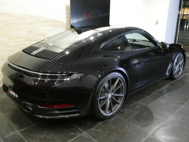 ９１１ ９１１カレラＴ　４人乗り　７速ＭＴ　左Ｈ　走行１０００ｋｍ　メーカー新車保証付　１オーナー　屋内保管禁煙　シートベンチレーション　ＬＥＤヘッドライト（ＰＤＬＳ＋）　レザーシート　ＥｘｃｌｕｓｉｖｅＤｅｓｉｇｎテールライト　エクステリアカラー同色インテリアＰＫＧ（5枚目）