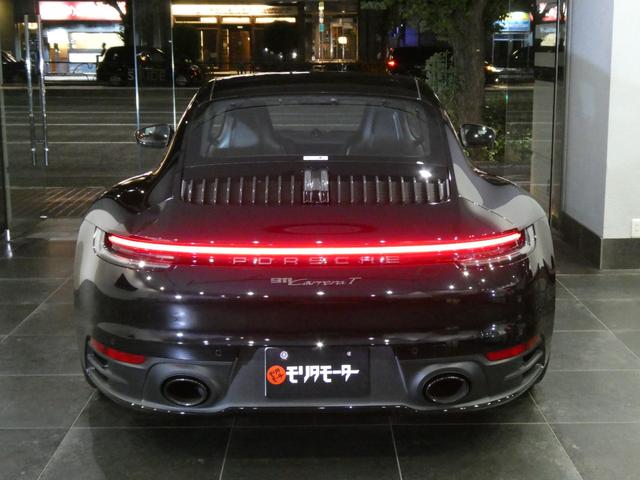 ９１１ ９１１カレラＴ　４人乗り　７速ＭＴ　左Ｈ　走行１０００ｋｍ　メーカー新車保証付　１オーナー　屋内保管禁煙　シートベンチレーション　ＬＥＤヘッドライト（ＰＤＬＳ＋）　レザーシート　ＥｘｃｌｕｓｉｖｅＤｅｓｉｇｎテールライト　エクステリアカラー同色インテリアＰＫＧ（6枚目）