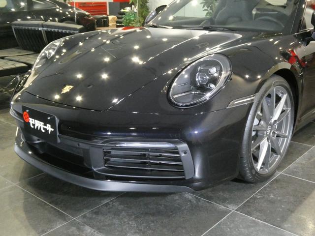 ９１１ ９１１カレラＴ　４人乗り　７速ＭＴ　左Ｈ　走行１０００ｋｍ　メーカー新車保証付　１オーナー　屋内保管禁煙　シートベンチレーション　ＬＥＤヘッドライト（ＰＤＬＳ＋）　レザーシート　ＥｘｃｌｕｓｉｖｅＤｅｓｉｇｎテールライト　エクステリアカラー同色インテリアＰＫＧ（9枚目）