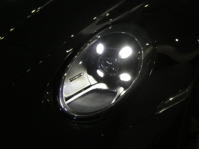 ９１１ ９１１カレラＴ　４人乗り　７速ＭＴ　左Ｈ　走行１０００ｋｍ　メーカー新車保証付　１オーナー　屋内保管禁煙　シートベンチレーション　ＬＥＤヘッドライト（ＰＤＬＳ＋）　レザーシート　ＥｘｃｌｕｓｉｖｅＤｅｓｉｇｎテールライト　エクステリアカラー同色インテリアＰＫＧ（12枚目）