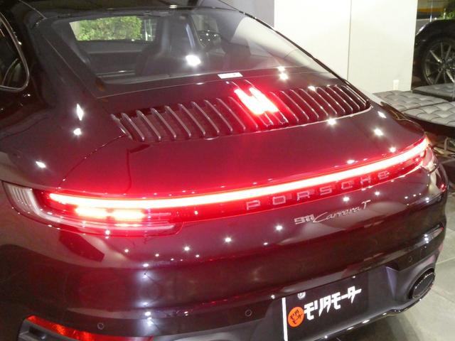 ９１１ ９１１カレラＴ　４人乗り　７速ＭＴ　左Ｈ　走行１０００ｋｍ　メーカー新車保証付　１オーナー　屋内保管禁煙　シートベンチレーション　ＬＥＤヘッドライト（ＰＤＬＳ＋）　レザーシート　ＥｘｃｌｕｓｉｖｅＤｅｓｉｇｎテールライト　エクステリアカラー同色インテリアＰＫＧ（23枚目）