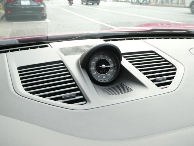 ９１１ ９１１ターボＳ　走行０．２万ｋｍ　左ハンドル　新車保証付　ＰＣＣＢブラックキャリパー　スポーツエグゾーストシステム　Ｆリフティング　ＰＡＳＭ付スポーツサス　ティンテッドＬＥＤマトリックス　スポーツクロノ　２０／２１ＥｘｃｌｕｓｉｖｅデザインＡＷ（39枚目）