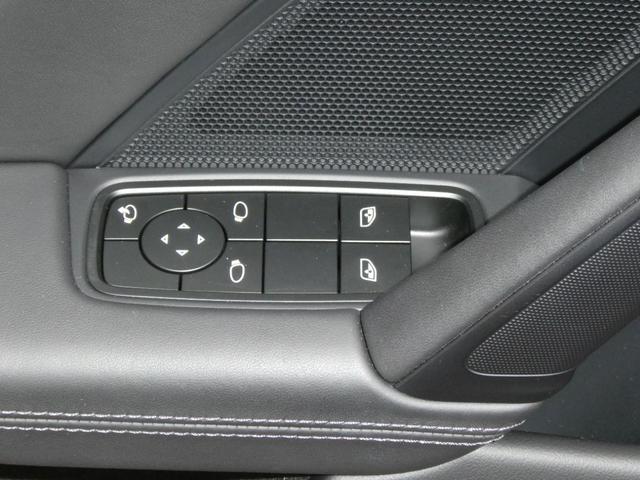 ９１１ ９１１ターボＳ　走行０．２万ｋｍ　左ハンドル　新車保証付　ＰＣＣＢブラックキャリパー　スポーツエグゾーストシステム　Ｆリフティング　ＰＡＳＭ付スポーツサス　ティンテッドＬＥＤマトリックス　スポーツクロノ　２０／２１ＥｘｃｌｕｓｉｖｅデザインＡＷ（67枚目）