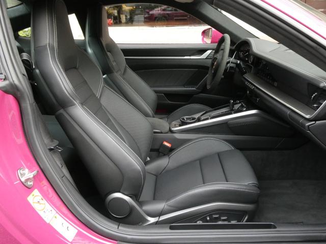 ９１１ ９１１ターボＳ　走行０．２万ｋｍ　左ハンドル　新車保証付　ＰＣＣＢブラックキャリパー　スポーツエグゾーストシステム　Ｆリフティング　ＰＡＳＭ付スポーツサス　ティンテッドＬＥＤマトリックス　スポーツクロノ　２０／２１ＥｘｃｌｕｓｉｖｅデザインＡＷ（69枚目）