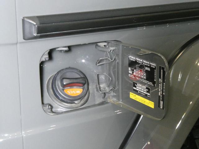 Ｇクラス Ｇ５５Ｌ　ＡＭＧ　ディーラー記録簿１１回　走行４．８万ｋｍ　５．５Ｌ　Ｖ８スーパーチャージャー　Ｆｅｒｒａｒｉ純正ヒストリックカラー　グリジオスクーロ／ＰＰＧ　ＮＩＴＴＯ　ＭＴタイヤ　クリアガラス　背面タイヤ反転ブラケット　ＣＡＲＯＺＺＥＲＩＡナビ　ドラレコ（32枚目）