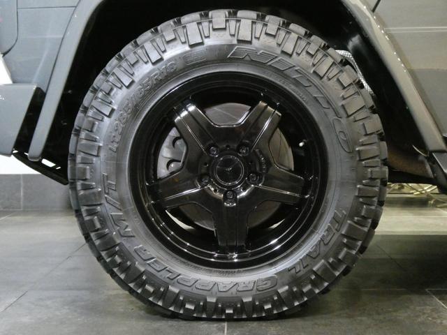 Ｇクラス Ｇ５５Ｌ　ＡＭＧ　ディーラー記録簿１１回　走行４．８万ｋｍ　５．５Ｌ　Ｖ８スーパーチャージャー　Ｆｅｒｒａｒｉ純正ヒストリックカラー　グリジオスクーロ／ＰＰＧ　ＮＩＴＴＯ　ＭＴタイヤ　クリアガラス　背面タイヤ反転ブラケット　ＣＡＲＯＺＺＥＲＩＡナビ　ドラレコ（33枚目）