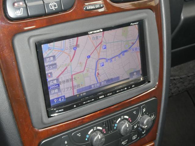 Ｇクラス Ｇ５５Ｌ　ＡＭＧ　ディーラー記録簿１１回　走行４．８万ｋｍ　５．５Ｌ　Ｖ８スーパーチャージャー　Ｆｅｒｒａｒｉ純正ヒストリックカラー　グリジオスクーロ／ＰＰＧ　ＮＩＴＴＯ　ＭＴタイヤ　クリアガラス　背面タイヤ反転ブラケット　ＣＡＲＯＺＺＥＲＩＡナビ　ドラレコ（40枚目）