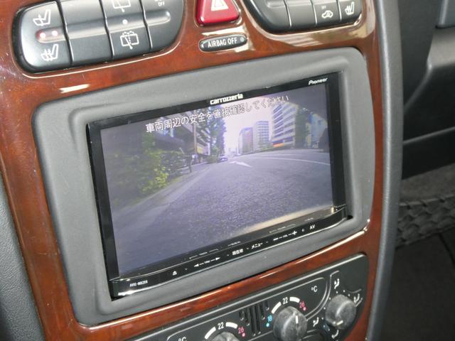 Ｇクラス Ｇ５５Ｌ　ＡＭＧ　ディーラー記録簿１１回　走行４．８万ｋｍ　５．５Ｌ　Ｖ８スーパーチャージャー　Ｆｅｒｒａｒｉ純正ヒストリックカラー　グリジオスクーロ／ＰＰＧ　ＮＩＴＴＯ　ＭＴタイヤ　クリアガラス　背面タイヤ反転ブラケット　ＣＡＲＯＺＺＥＲＩＡナビ　ドラレコ（42枚目）