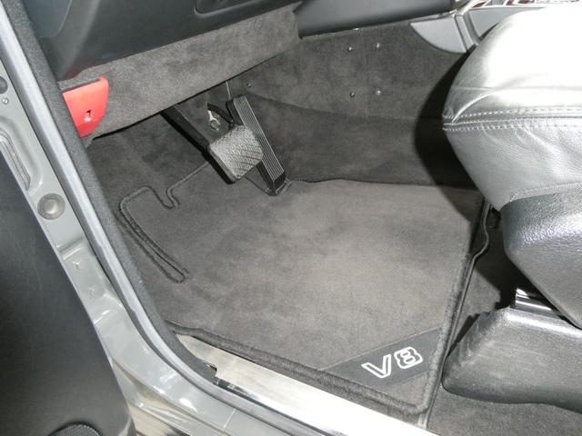 Ｇクラス Ｇ５５Ｌ　ＡＭＧ　ディーラー記録簿１１回　走行４．８万ｋｍ　５．５Ｌ　Ｖ８スーパーチャージャー　Ｆｅｒｒａｒｉ純正ヒストリックカラー　グリジオスクーロ／ＰＰＧ　ＮＩＴＴＯ　ＭＴタイヤ　クリアガラス　背面タイヤ反転ブラケット　ＣＡＲＯＺＺＥＲＩＡナビ　ドラレコ（56枚目）