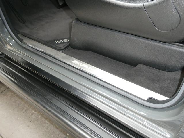 Ｇクラス Ｇ５５Ｌ　ＡＭＧ　ディーラー記録簿１１回　走行４．８万ｋｍ　５．５Ｌ　Ｖ８スーパーチャージャー　Ｆｅｒｒａｒｉ純正ヒストリックカラー　グリジオスクーロ／ＰＰＧ　ＮＩＴＴＯ　ＭＴタイヤ　クリアガラス　背面タイヤ反転ブラケット　ＣＡＲＯＺＺＥＲＩＡナビ　ドラレコ（57枚目）