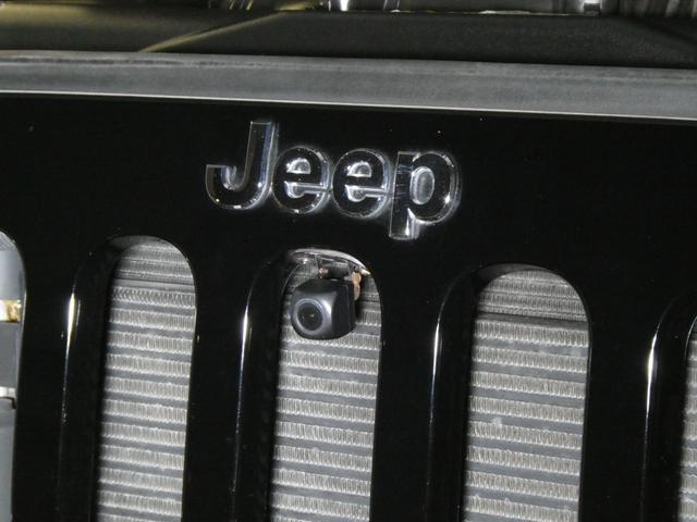 ジープ・ラングラーアンリミテッド サハラ　レザーＰＫＧ　前後ＲＵＧＧＥＤ　ＲＩＤＧＥバンパー　ＷＡＲＮ電動ウィンチ　ＲＡＮＣＨＯリフトアップショック／サス　前後ラテラルロッド　ＲＯＵＧＨ　ＣＯＵＮＴＲＹデュアルステアリングスタビ　ＣＡＲＯＺＺＥＲＩＡナビ／地デジ　１７ＡＷ　構造変更済（10枚目）