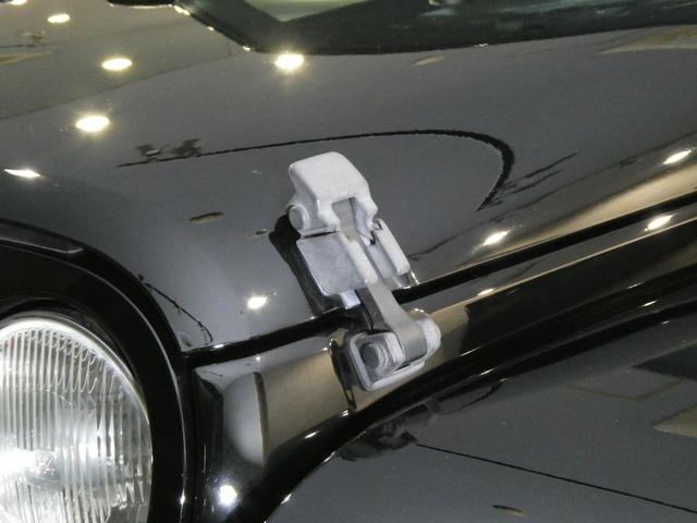 ジープ・ラングラーアンリミテッド サハラ　レザーＰＫＧ　前後ＲＵＧＧＥＤ　ＲＩＤＧＥバンパー　ＷＡＲＮ電動ウィンチ　ＲＡＮＣＨＯリフトアップショック／サス　前後ラテラルロッド　ＲＯＵＧＨ　ＣＯＵＮＴＲＹデュアルステアリングスタビ　ＣＡＲＯＺＺＥＲＩＡナビ／地デジ　１７ＡＷ　構造変更済（14枚目）