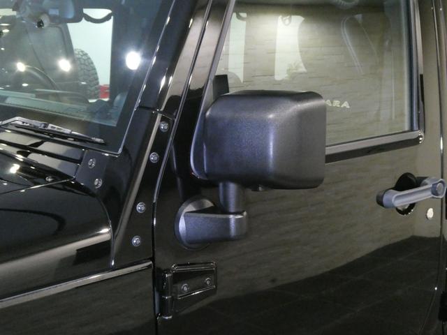 ジープ・ラングラーアンリミテッド サハラ　レザーＰＫＧ　前後ＲＵＧＧＥＤ　ＲＩＤＧＥバンパー　ＷＡＲＮ電動ウィンチ　ＲＡＮＣＨＯリフトアップショック／サス　前後ラテラルロッド　ＲＯＵＧＨ　ＣＯＵＮＴＲＹデュアルステアリングスタビ　ＣＡＲＯＺＺＥＲＩＡナビ／地デジ　１７ＡＷ　構造変更済（16枚目）