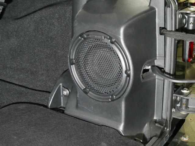 ジープ・ラングラーアンリミテッド サハラ　レザーＰＫＧ　前後ＲＵＧＧＥＤ　ＲＩＤＧＥバンパー　ＷＡＲＮ電動ウィンチ　ＲＡＮＣＨＯリフトアップショック／サス　前後ラテラルロッド　ＲＯＵＧＨ　ＣＯＵＮＴＲＹデュアルステアリングスタビ　ＣＡＲＯＺＺＥＲＩＡナビ／地デジ　１７ＡＷ　構造変更済（78枚目）