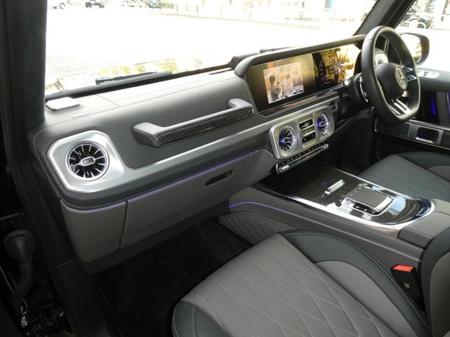 Gクラス G63 ローンチエディション 走行1800km ナイトPKG 屋内保管禁煙 AMGカーボンファイバートリム AMG21インチAW 右ハンドル 純正ドライブレコーダー360前後 AMGフロアマット リラクゼーション機能(64枚目)
